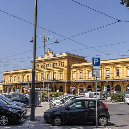Casa Valentina - Wifi Train Station Parking Διαμέρισμα
